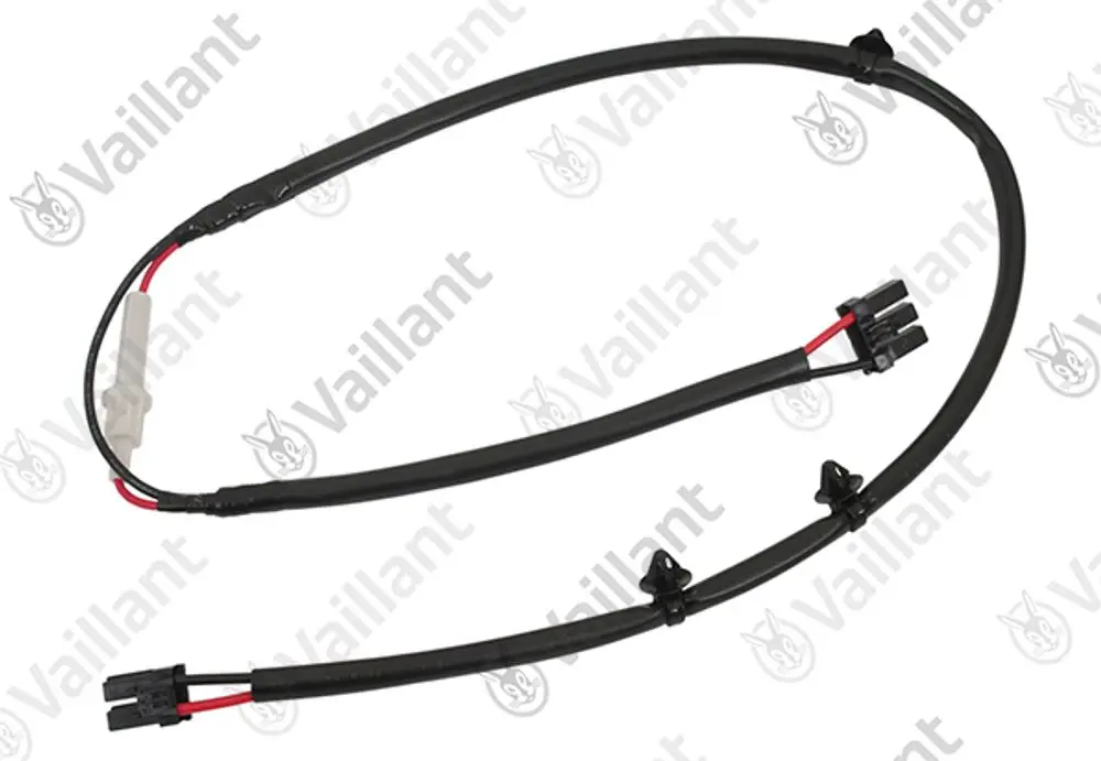 Vaillant Kabelbaum mit mehreren Steckverbindern und Kabeln, umhüllt von schwarzer Isolierung. Eignet sich zur elektrischen Verbindung in Heizsystemen.